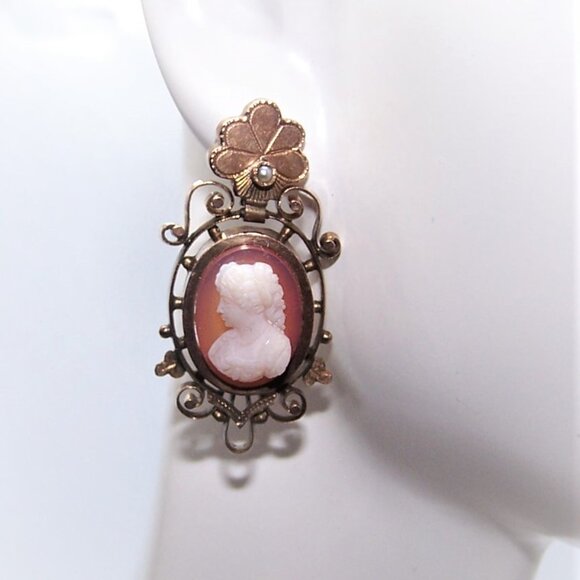 Antique Victorian 14K Gold Sardonyx Cameo - Hard Stone Cameo Pierced Earrings - Picture 3 of 6